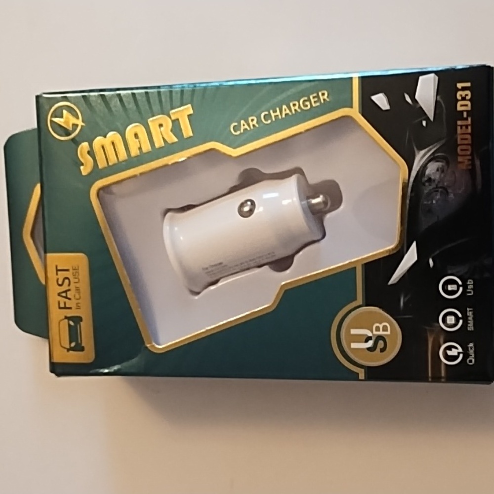 SMART Car Charger - Picture 7 of 7